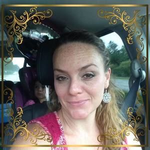 Meet your Posher, Daniela